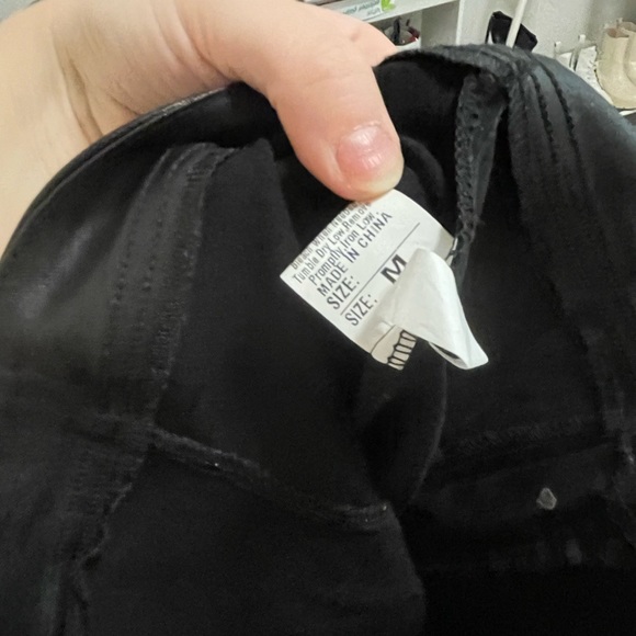 SHEIN pleather pants - Picture 3 of 4